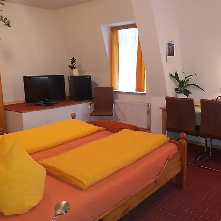 Penzion Gaestehaus Loschwitz 3*